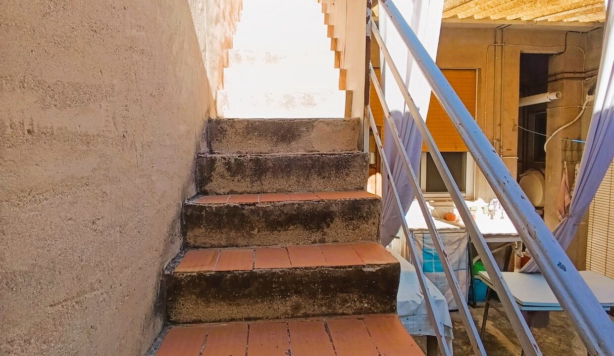 WhatsApp Image 2025-10-28 at 10.00.11 (3)