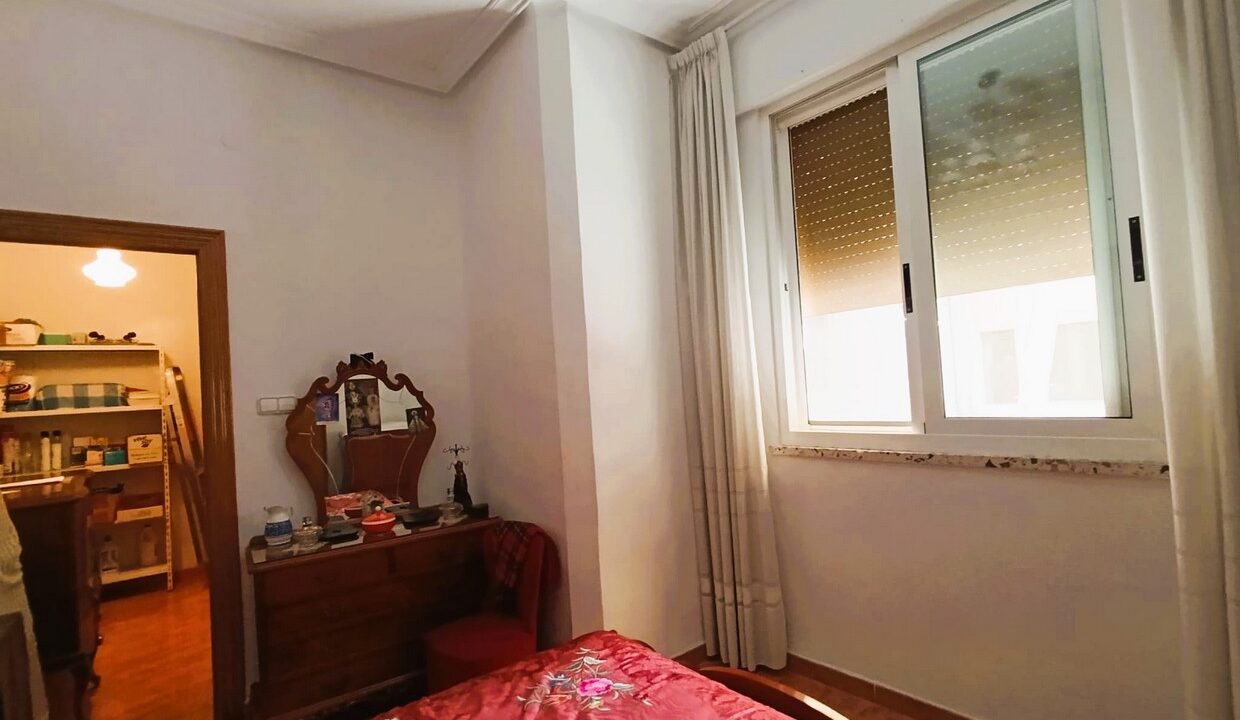 WhatsApp Image 2025-10-28 at 10.00.27 (2)